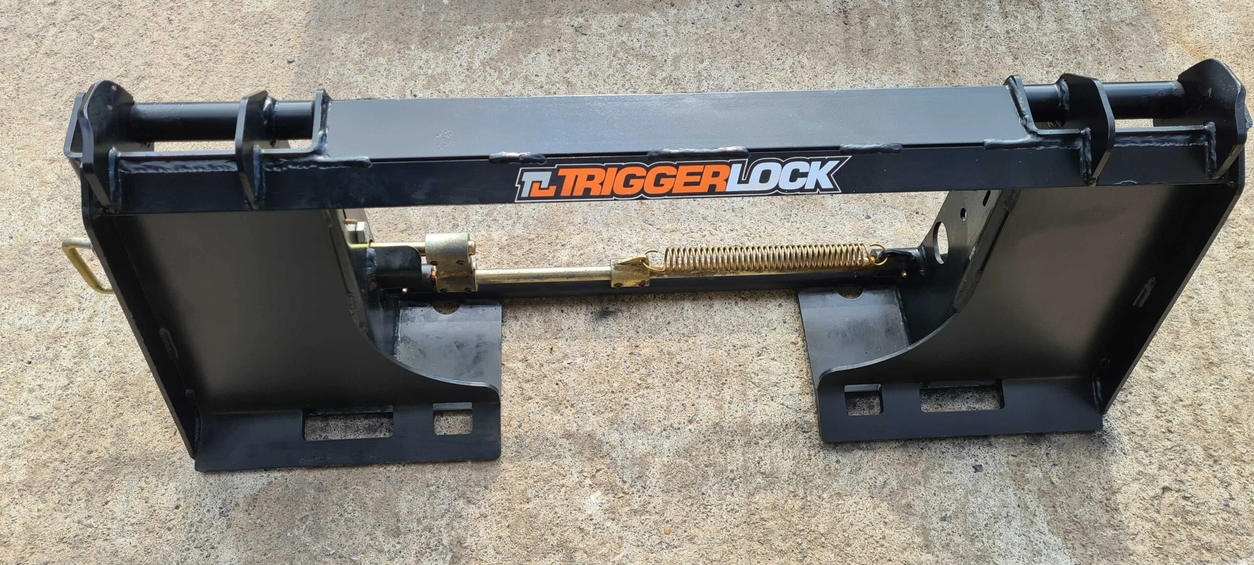 HLA Euro Quick Fit Plate (To Fit Universal Skidsteer) with TRIGGER LOCK system - Made in Canada