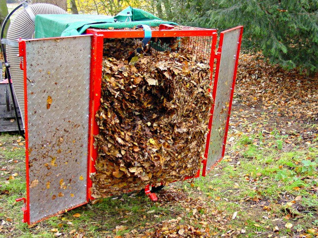 SCH Tipping Leaf Sucker Trailer - Image 3