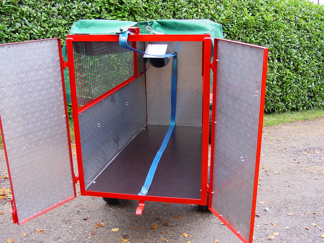 SCH Tipping Leaf Sucker Trailer - Image 4