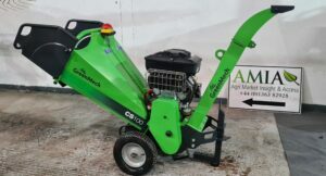 2022 Greenmech CS100 Woodchipper 18hp Engine only done a few hours - Excellent conditon