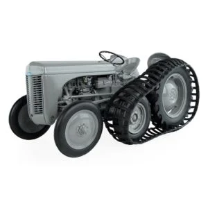 Ferguson TEA-20 with Half Tracks - Universal Hobbies