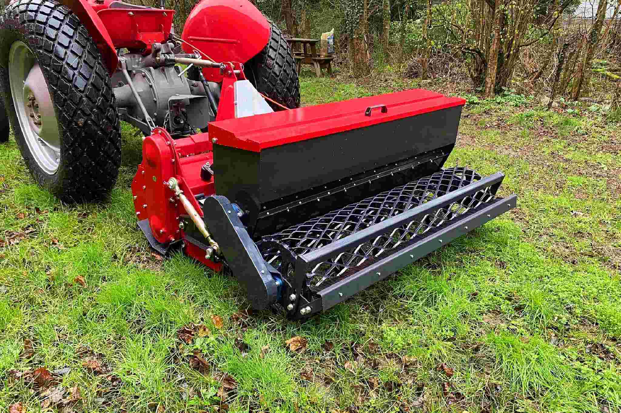 Winton 1.05m Stone Burier with Seeder W-SS105 - Image 2